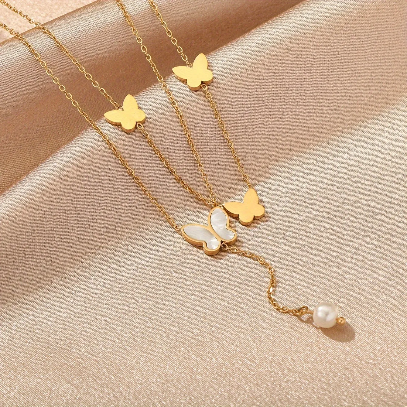 1pc Stainless Steel 18K Gold Plated Double Layered Butterfly Necklace, Elegant And Romantic Style, Ideal For Gift-giving Lady, Daily Commute And Holiday Party Wear