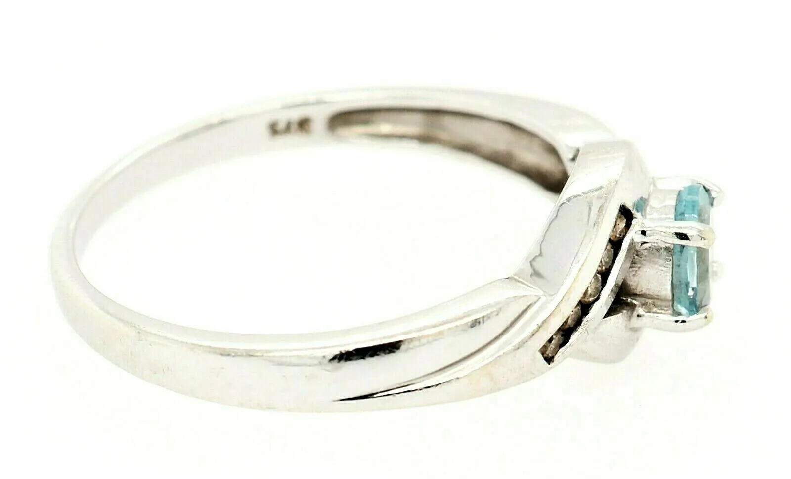 Aquamarine & Diamond 9ct White Gold Dress Ring