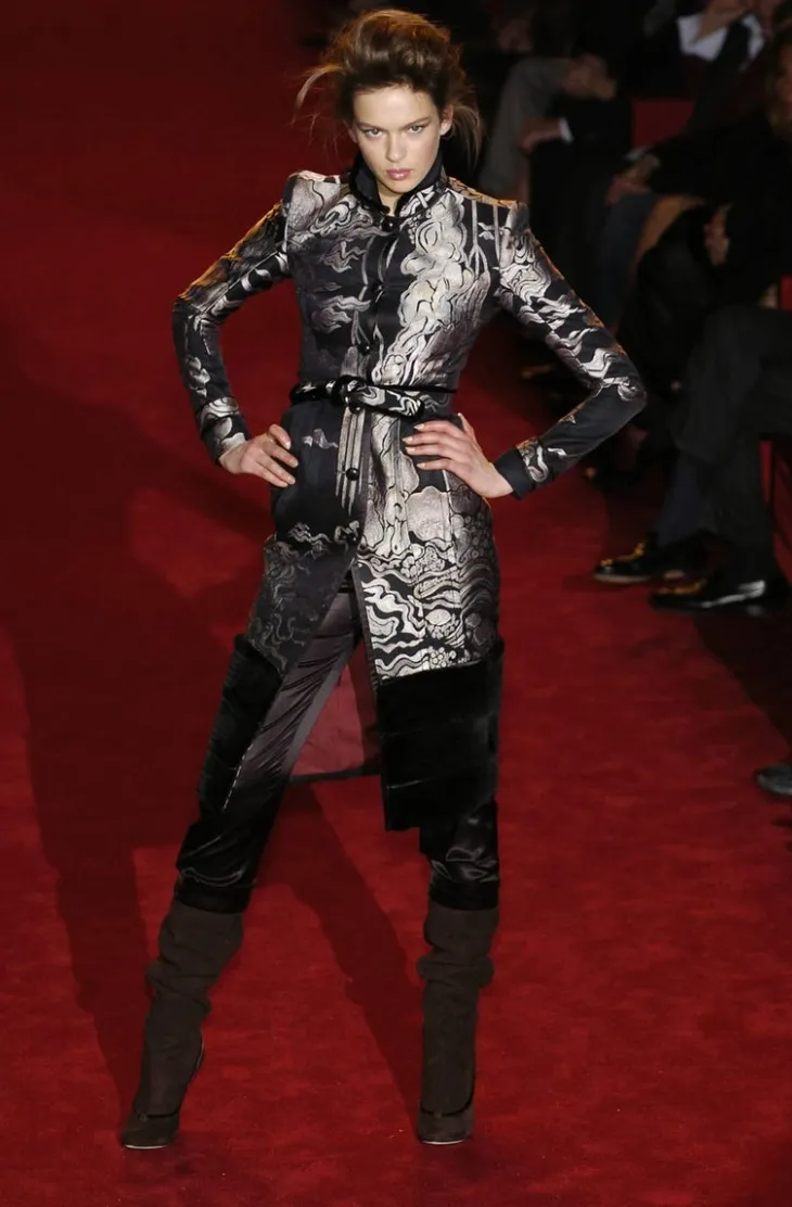 Yves Saint Laurent by Tom Ford Vintage AW2004 Iconic Chinoiserie Scenic Jacquard Fur Trim Coat